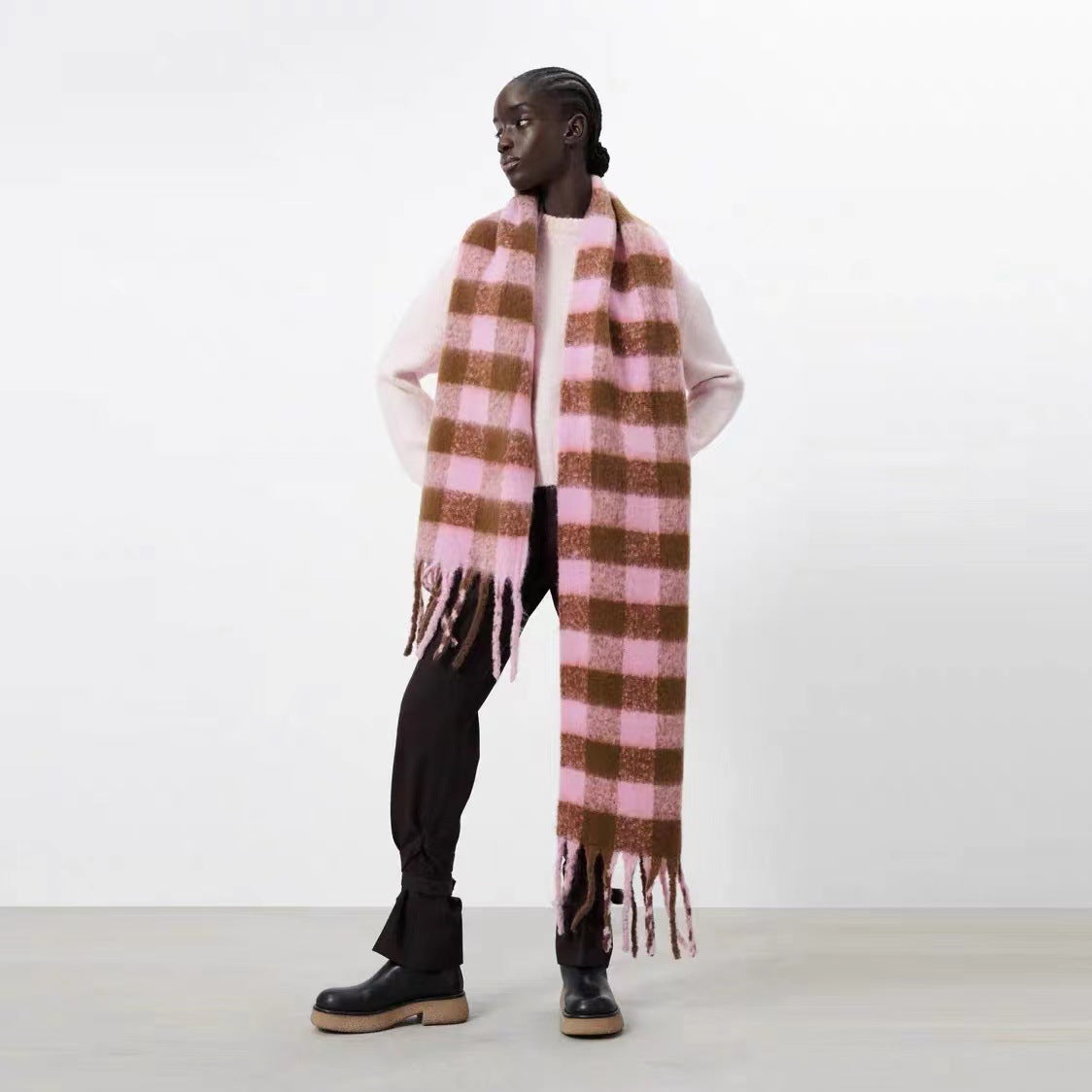 Plaid Contrast Color Tassel Scarves