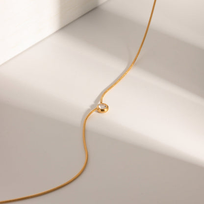 Simple Rhinestone Round Pendant Necklace