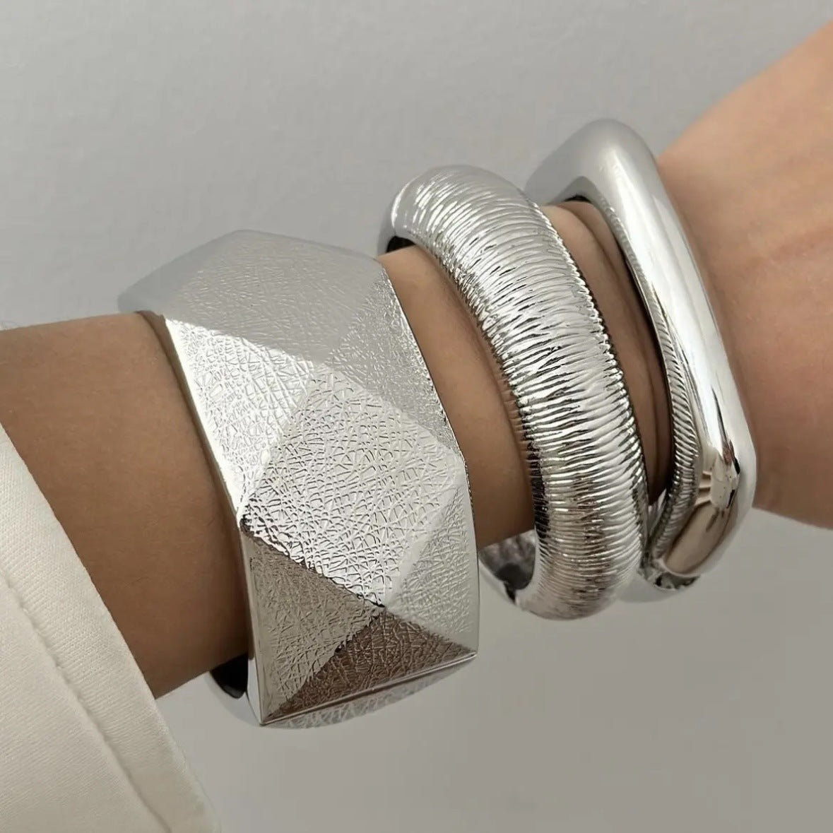 Stylish Chunky Wide Bangle Bracelet