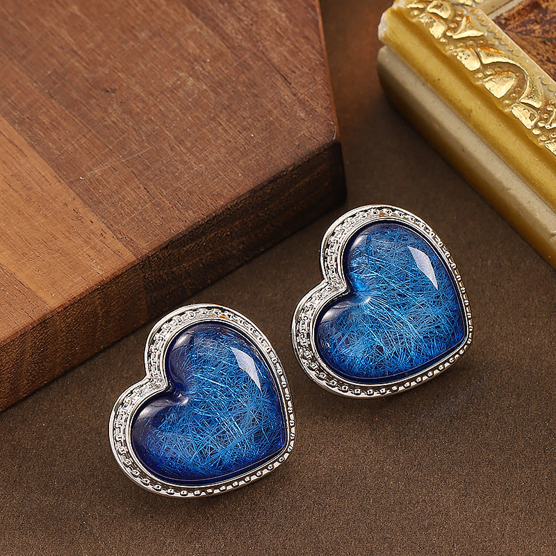 Heart-Shaped Resin Earrings Elegant Retro Style