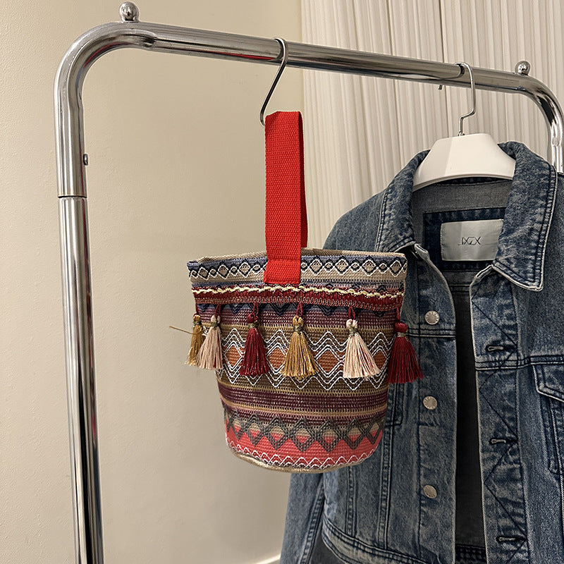 Vintage Ethnic Style Women's Bucket Bag with Embroidery and Tassels