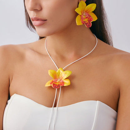 Flower Choker Necklace With Artisan-Style Fabric Design