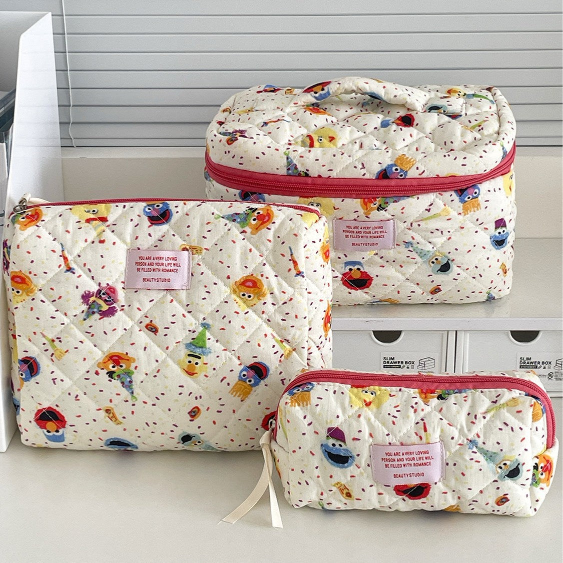 Bow Flower Large Capacity Makeup Bag Vintage Quilted Toiletry Pouch