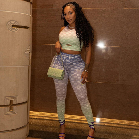 Sporty Stylish Printed Tank Top And Tapered Pants Set For Women