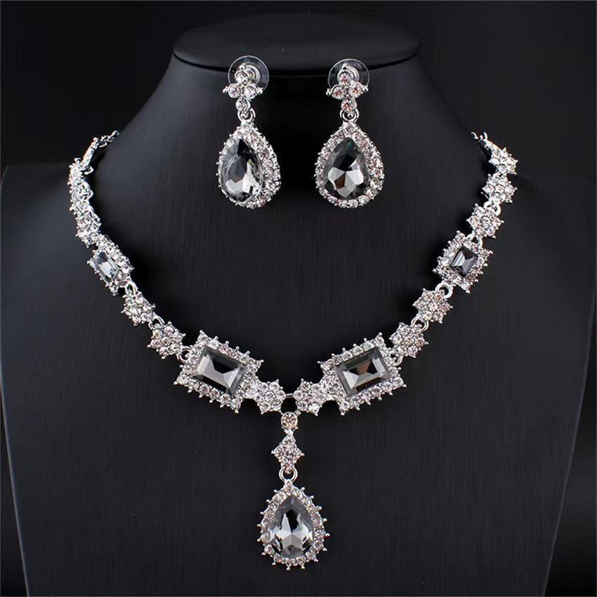 Trendy Fashionable Gemstone Necklace and Earring Set