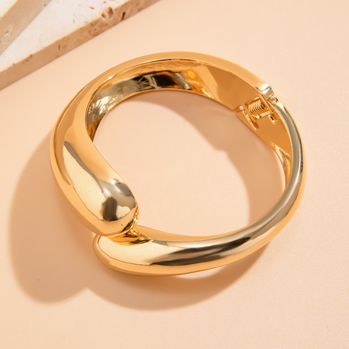 Hip Hop Oval Curved Shine Bracelet Unique Irregular Wave Design