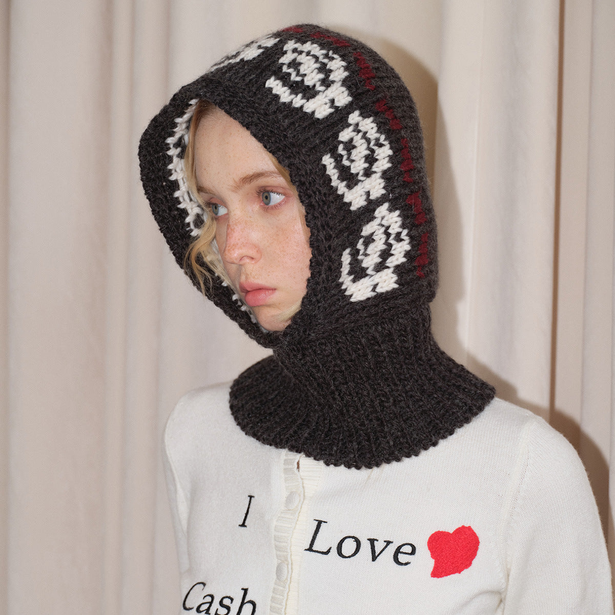 Textured Wool Blend Rose Pattern Beanie with Neck Warmer