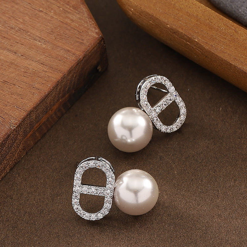 Stylish Zircon Letter Cd Pearl Earrings Simple Design With Silver Posts