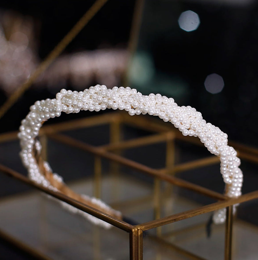 Trendy Bridal Pearl Beaded Hairband for Weddings