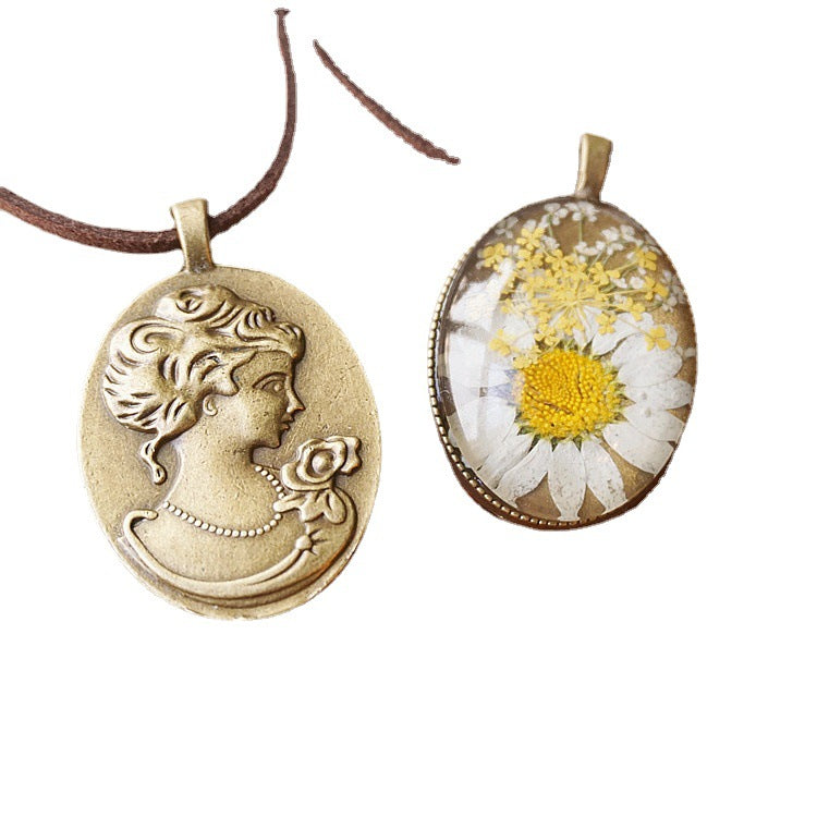 Floral Vintage Handmade Necklace with Resin Flower Pendant