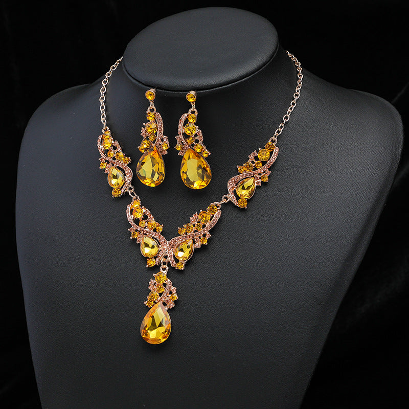 Exaggerated Vintage Necklace and Earring Set