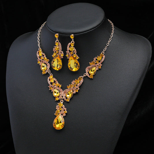 Exaggerated Vintage Necklace and Earring Set