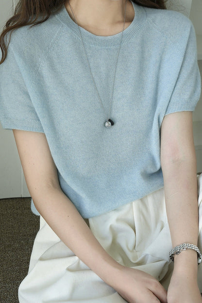 Luxury Cashmere V-Neck T-Shirt with Silk Blend