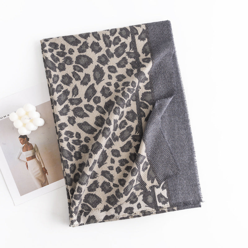 Scarvii - Leopard Print Winter Scarf