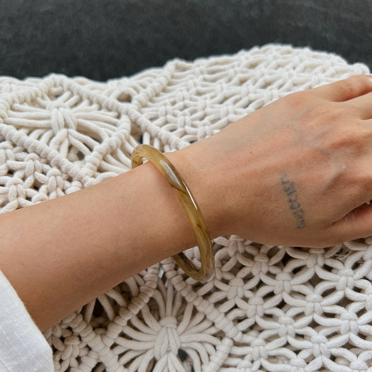 Retro Stackable Gradient Resin Bracelet for Women