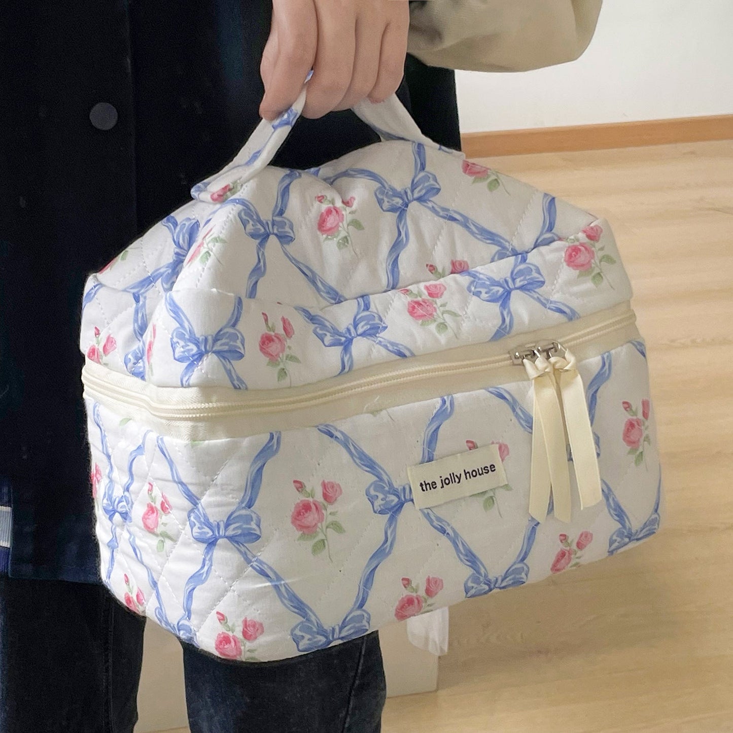 Bow Flower Large Capacity Makeup Bag Vintage Quilted Toiletry Pouch