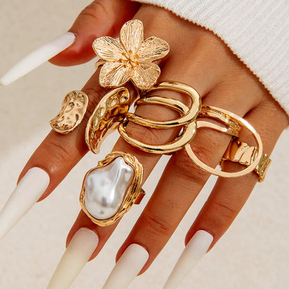 Geometric Baroque Pearl Ring Set With Floral Design