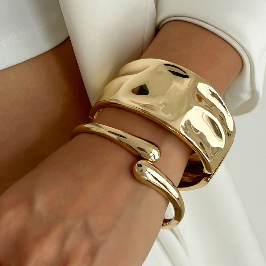 Fashionable Water Drop Spring Bracelet Trendy Alloy Bangle