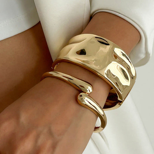 Fashionable Water Drop Spring Bracelet Trendy Alloy Bangle