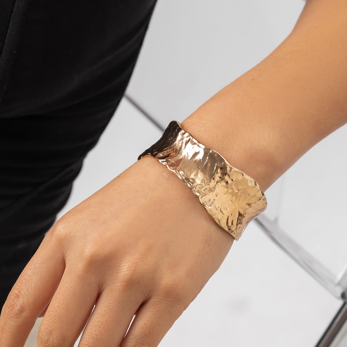 Punk Metal V-Shape Cuff Bracelet Hip Hop Irregular Handmade Jewelry
