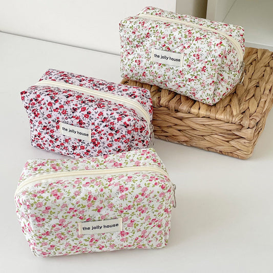 Classic Floral Cosmetic Bag Stylish Portable Travel Organizer