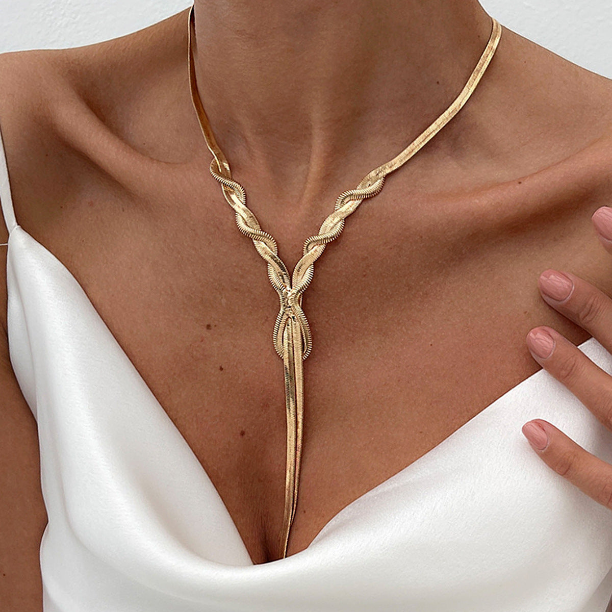 Woven Snake Bone Chain Necklace For Women, Hip Hop Style
