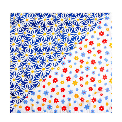 Scarvii - Daisy Square Scarf