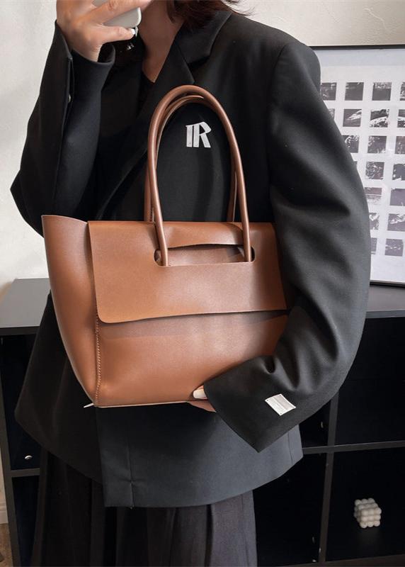 Spacious Pu Tote Bag With Minimalist Flap Design