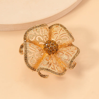 Fashion New Exaggerated Opening Three-Dimensional Noble Temperament Retro Hollow Diamond Flower Big Ring