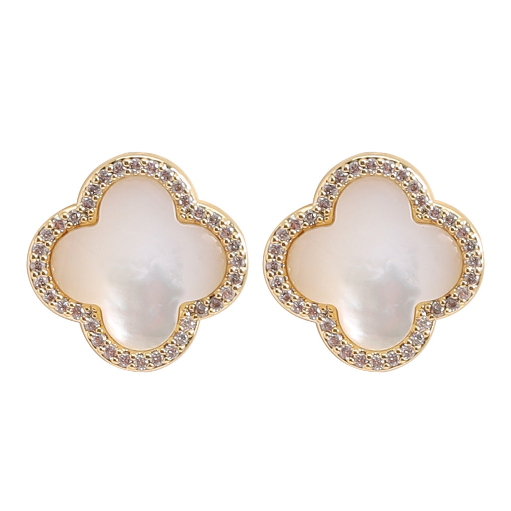 Elegant Clover Shell Earrings With Zirconia In Silver