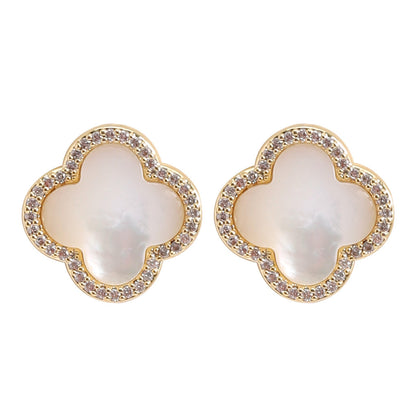 Elegant Clover Shell Earrings With Zirconia In Silver