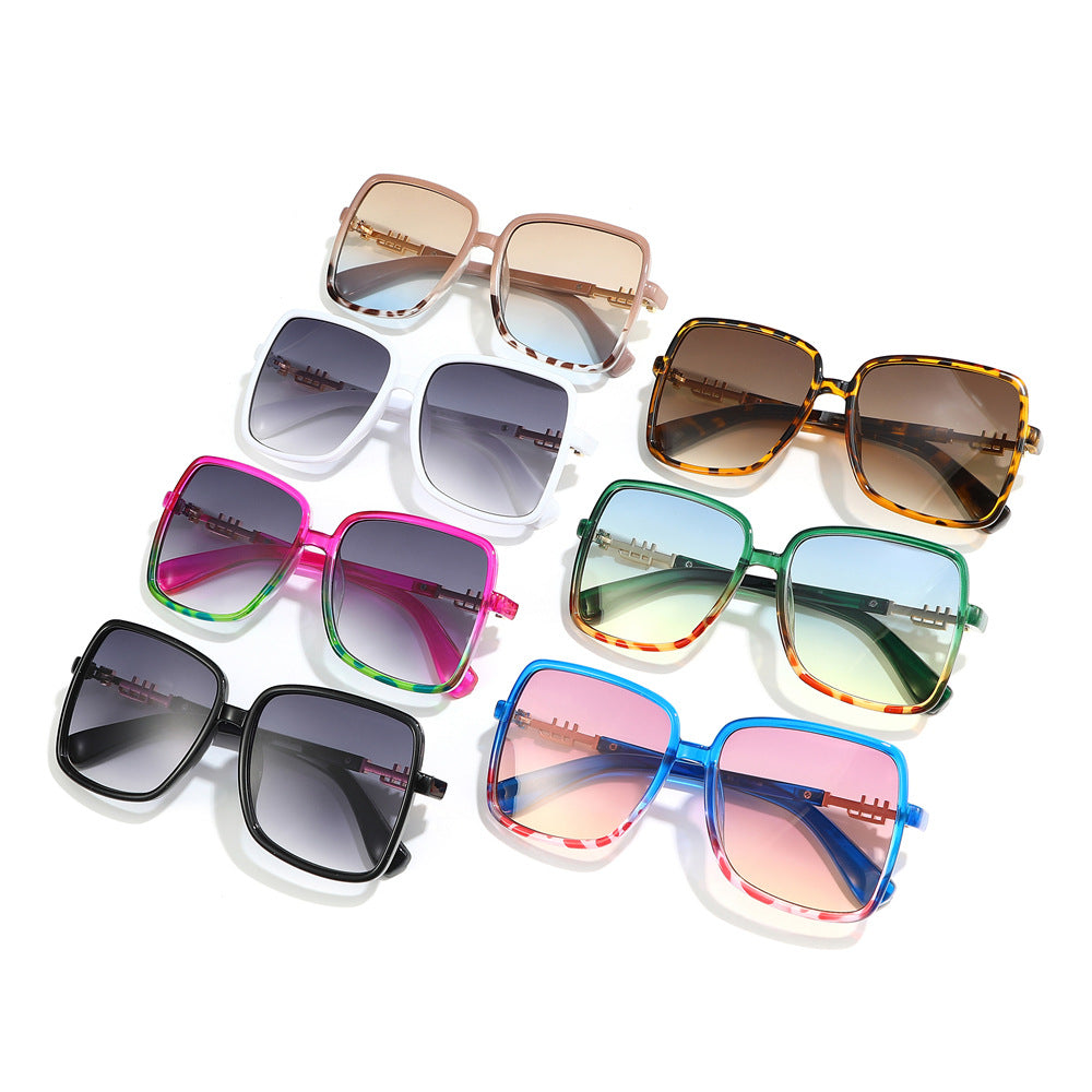 Trendy Oversized Fashion Sunglasses with Colorful Lens
