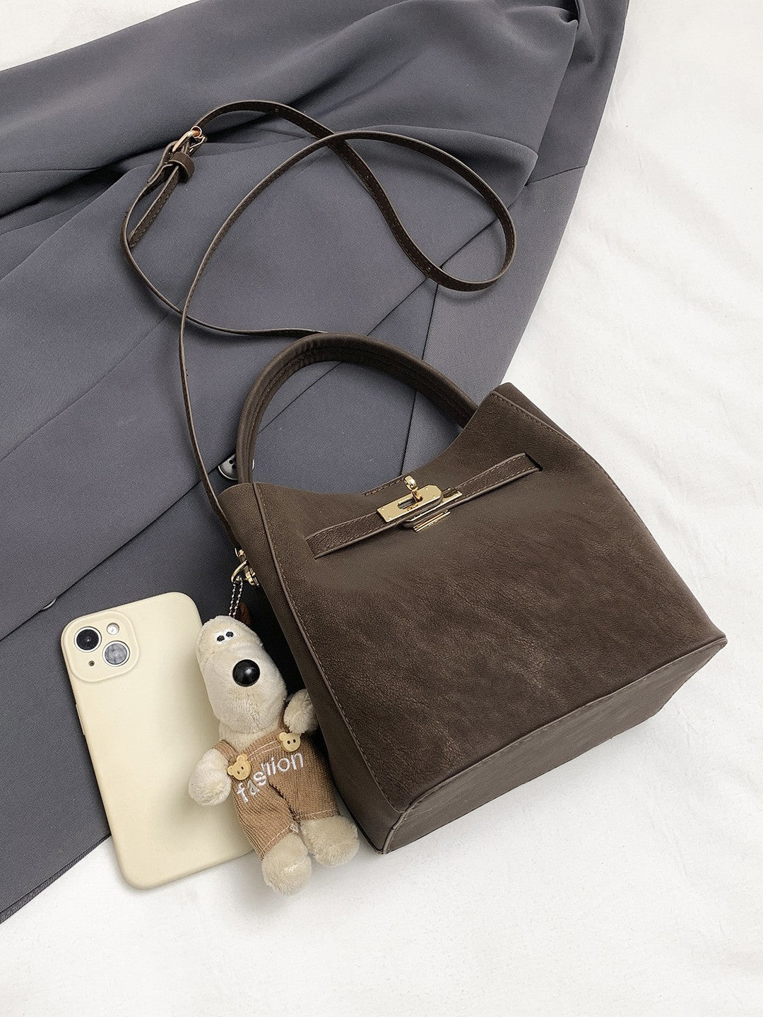 Elegant Vintage Bucket Bag Set for Work and Commuting