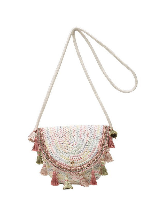 Trendy Woven Beach Bag with Tassels for Casual Use