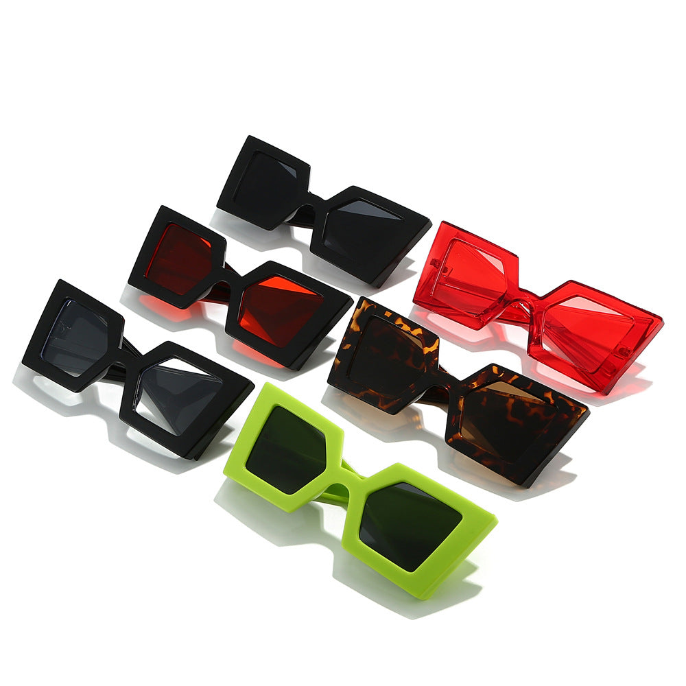 Trendy Fashion Oversized Sunglasses for Outdoor Activities