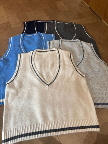 Trendy Casual Knit Vest with Color Block Design
