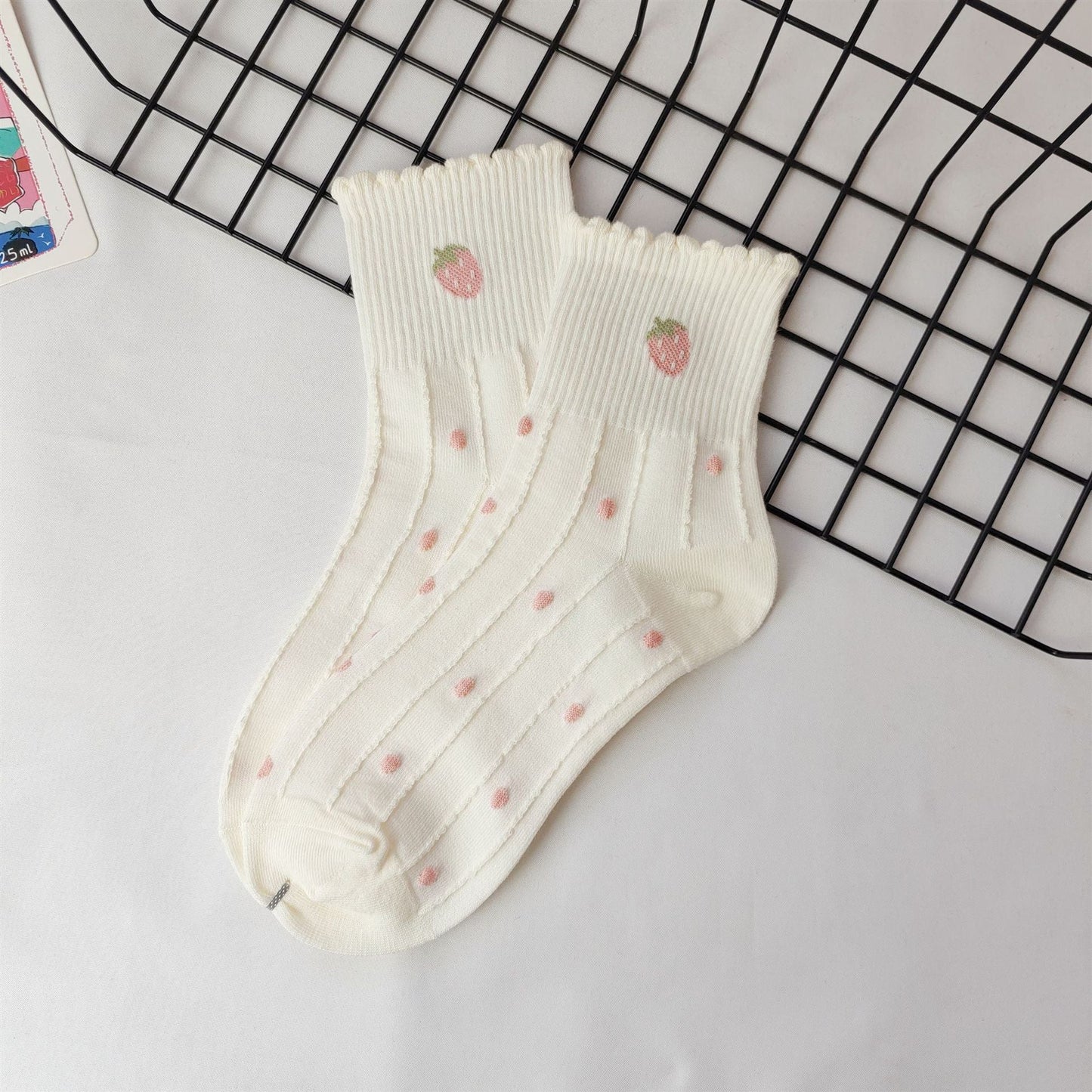 Rufia - Strawberry &amp; Heart Pattern Crew Socks