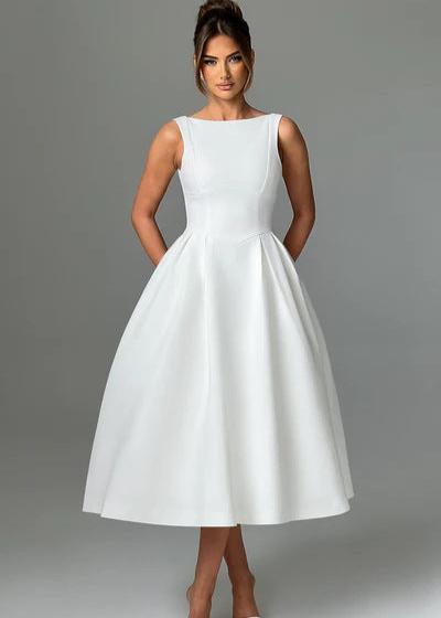Classic Sleeveless Blue Midi Dress With Pleated Skirt