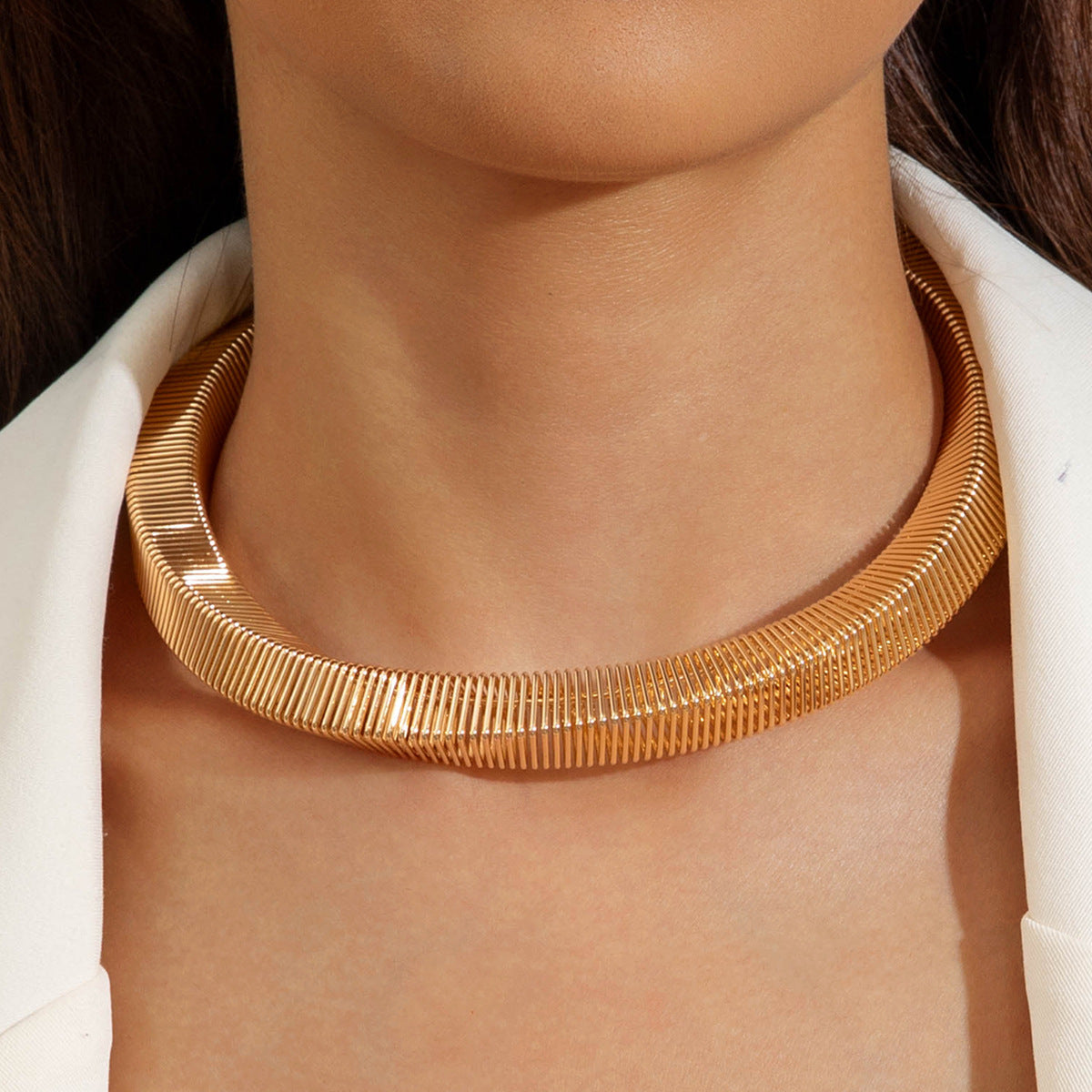 Trendy Geometric Metal Choker Necklace