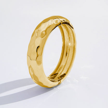 Fashionable Metal Leaf Spring Bracelet With Unique Wing Design