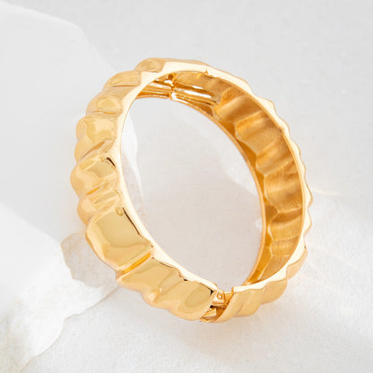Trendy Irregular Alloy Bracelet Set with Unique Shaped Pearls