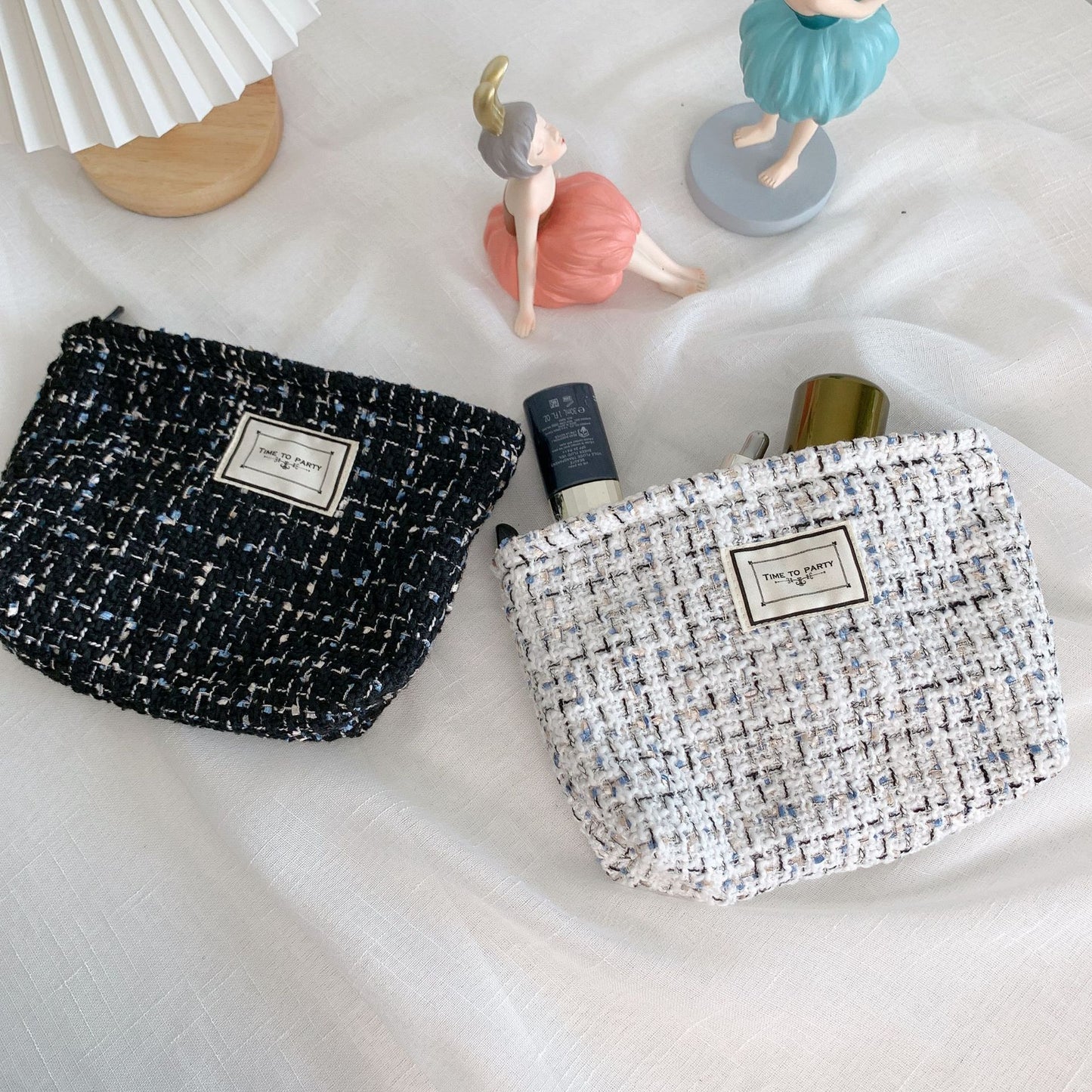 Cosbai - Plaid Pattern Woven Makeup Bag