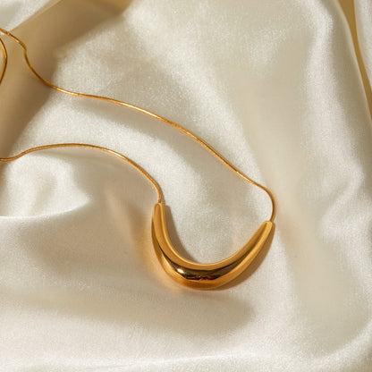 Simple Metal Smile Pendant Necklace