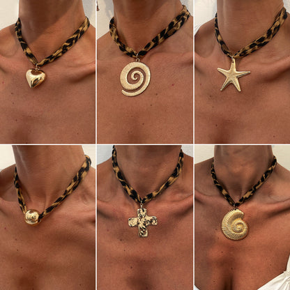 Ocean-Inspired Shell Starfish Pendant Necklace Stylish Casual Jewelry