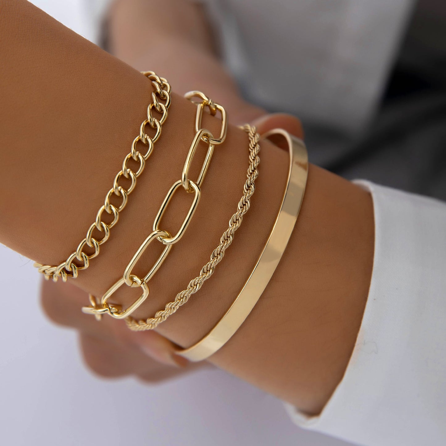 Vintage Geometric Twist Alloy Bracelet For Women