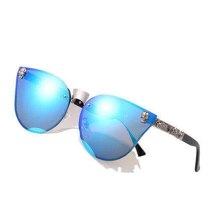 Gothic Stylish Sunglasses With Skull Design