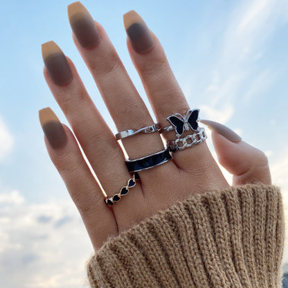 9-Piece Set Of Vintage Crying Face Rings, Playing Card Rings, Hollowed Out Love Rings, Daisy Rings, Alloy Chain Rings