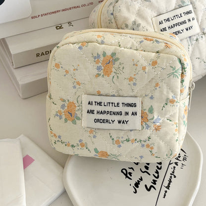 Cream Floral Sanitary Pad Storage Bag Portable Makeup Organizer