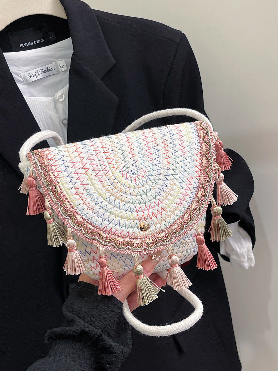 Trendy Woven Beach Bag with Tassels for Casual Use