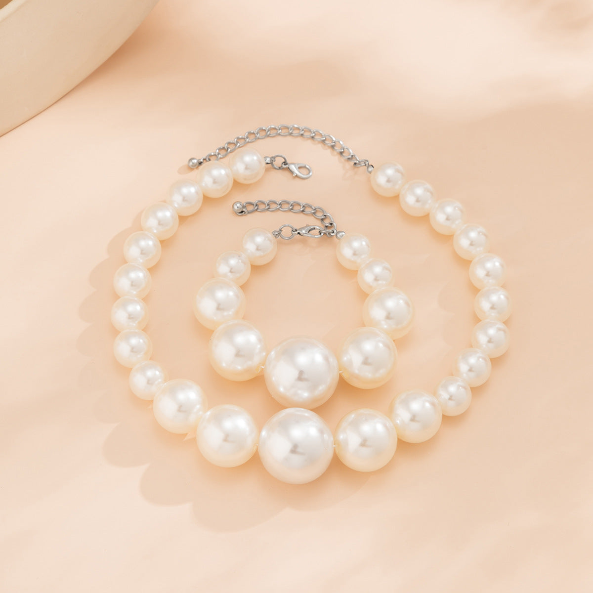 Vintage Style Faux Pearl Beaded Necklace Artisan Design Jewelry